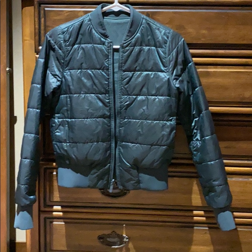 Lululemon bomber jacket size 4
